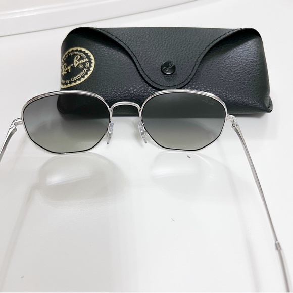 NEW Ray Bans 51mm square sunglasses - Picture 11 of 13